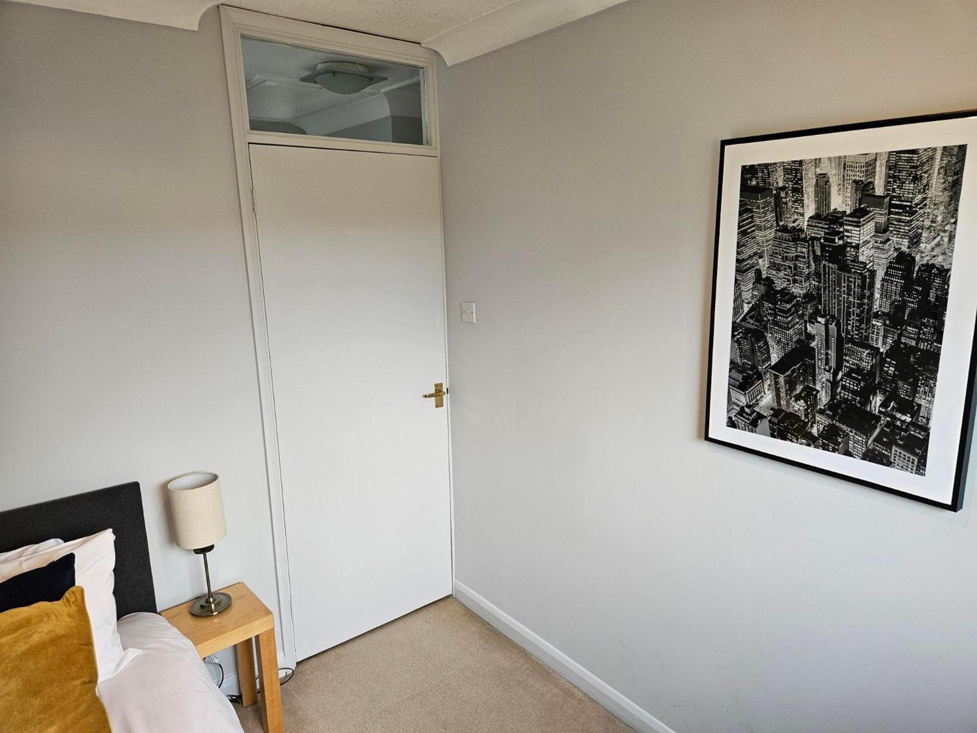 Redcot Gardens Stamford 4 Bed Contractor Familt Home With Parking Esterno foto